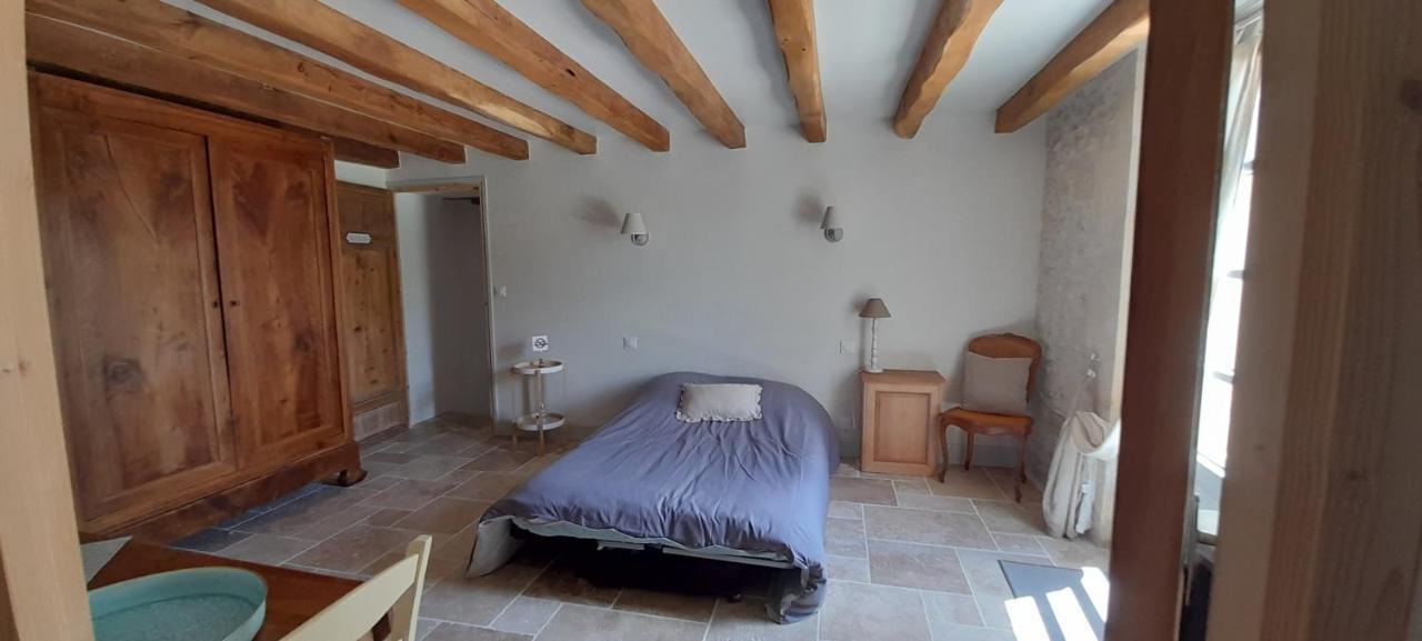 Suite De Charme Dans Une Maison Charentaise Cozes Dış mekan fotoğraf