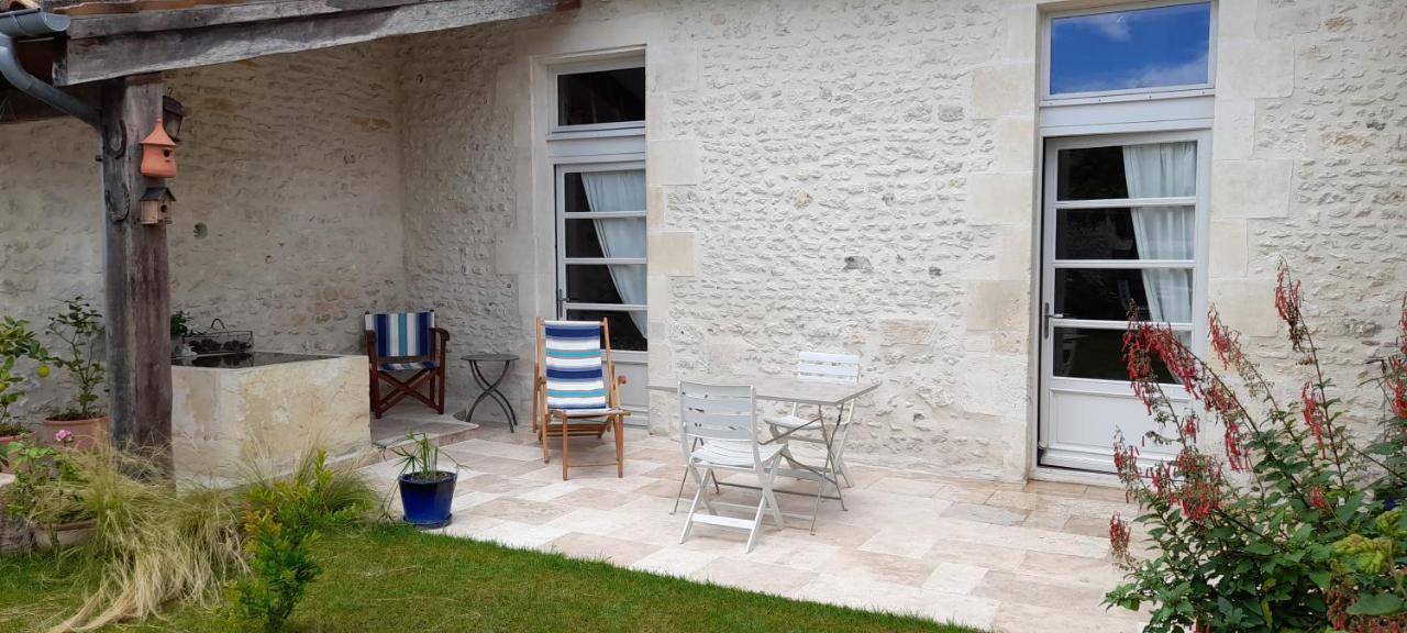 Suite De Charme Dans Une Maison Charentaise Cozes Dış mekan fotoğraf